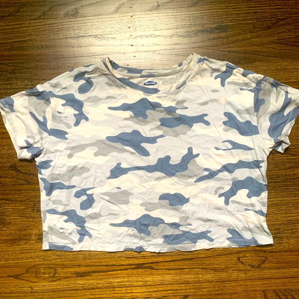 Cropped Camo T Shirt